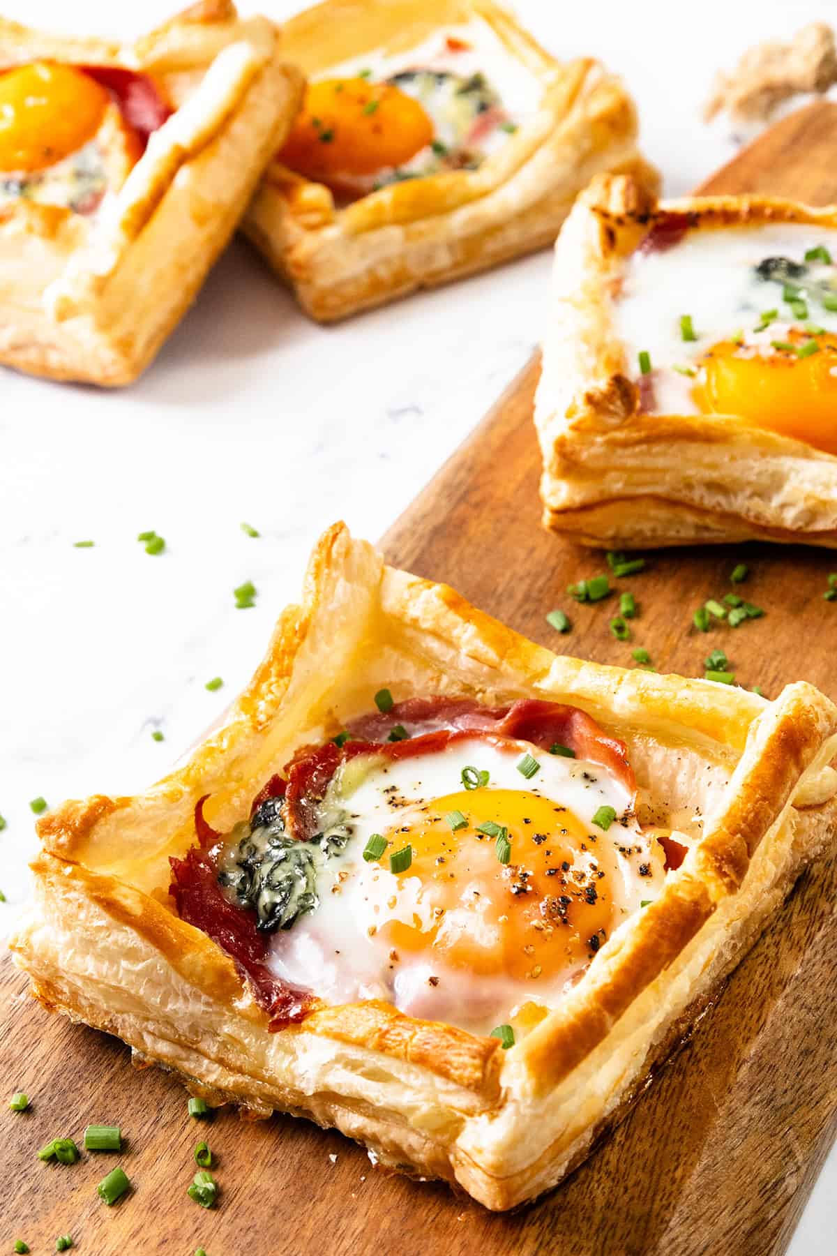 Prosciutto & Spinach Puff Pastry Squares: Flaky, Savory Perfection